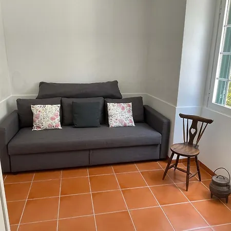 Elegant Mello With Beautiful Outdoor Area Vila